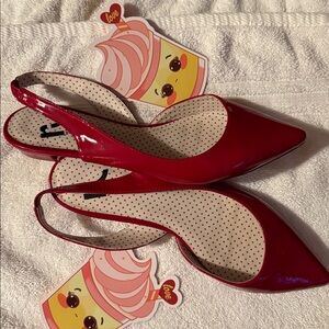 💋Report Red POINTED TOE Flat. HEART ❤️SHAPED Perfect for Valentine Day❤️SZ 8 EUC